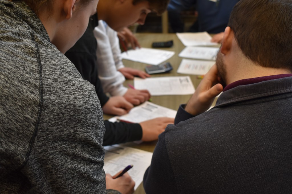 HELENA HIGH SCHOOL HOSTS THE SHELBY CHAMBER’S “KEEPING IT REAL”&nbsp;PROGRAM